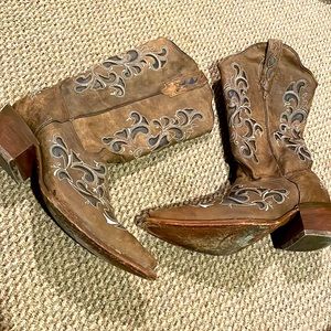 JB Dillon size 9 cowboy boot